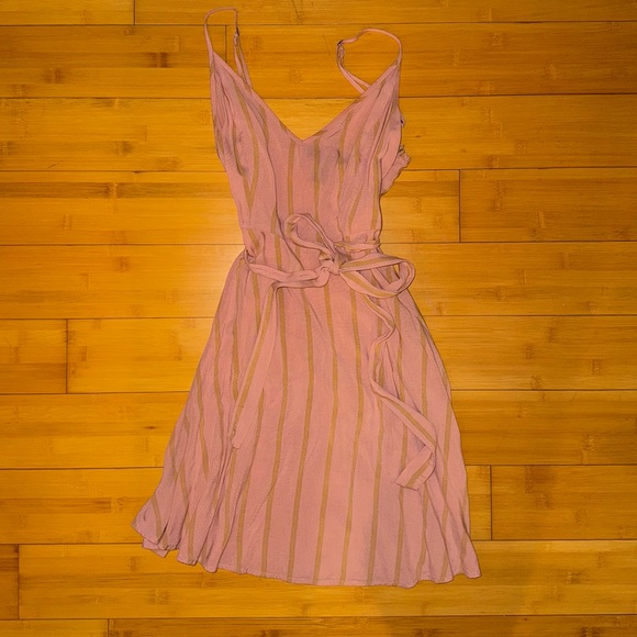 PINK FLOWY MINI DRESS - Picture 2 of 5